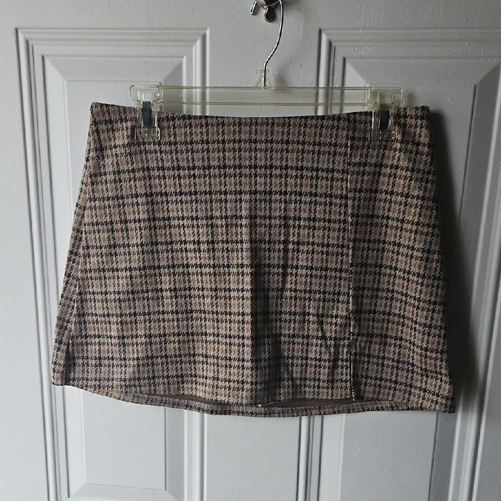 American Eagle Outfitters Checkered Mini Skirt, sz M